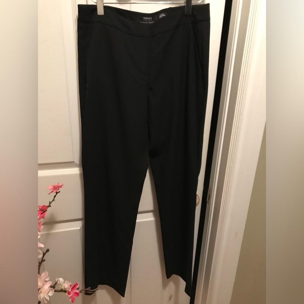 RW&CO. Classic Black Straight Leg Pants